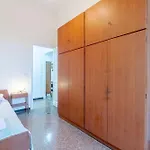 Guesthost - San Fruttuoso Vintage & Roomy Flat Apartamento