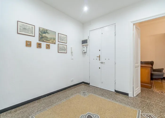 Apartment Guesthost - San Fruttuoso Vintage & Roomy Flat