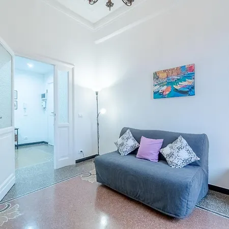 San Fruttuoso Vintage & Roomy Flat Apartment